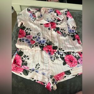 NWT Victoria’s Secret • Luxe Satin Pajama Top & bottoms